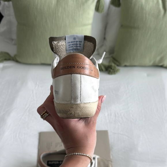 Golden Goose Brown Sneakers Iconic Style - Picture 11 of 13